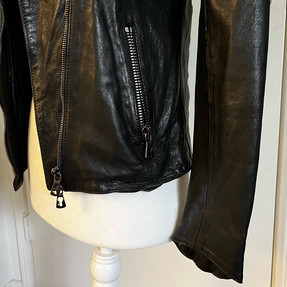 Women's Black Leather Jacket - Picture 4 of 13